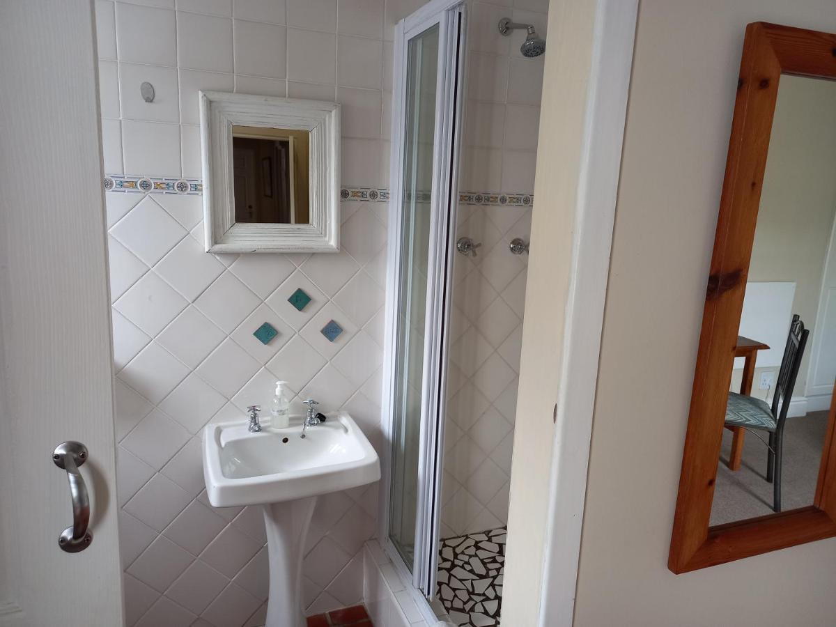 137 High Street Guest House 格拉罕镇 外观 照片