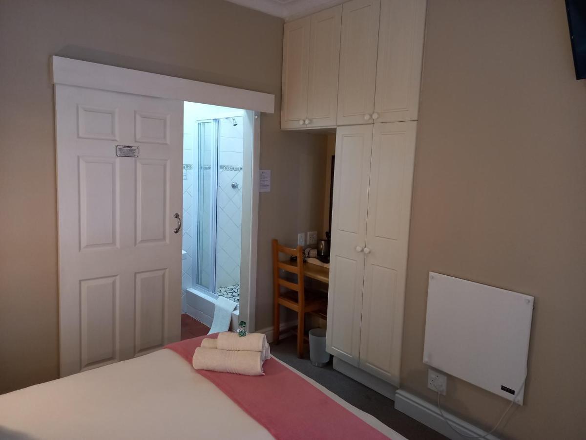 137 High Street Guest House 格拉罕镇 外观 照片