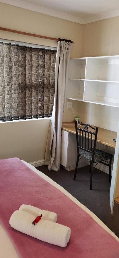 137 High Street Guest House 格拉罕镇 外观 照片